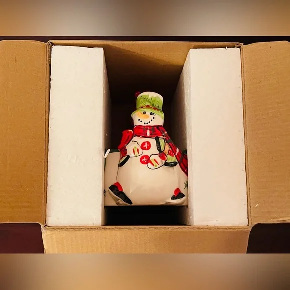 BNIB Fitz and Floyd Holly Hat Snowman Ceramic Basket 2013 Christmas Candy Dish - Picture 7 of 10